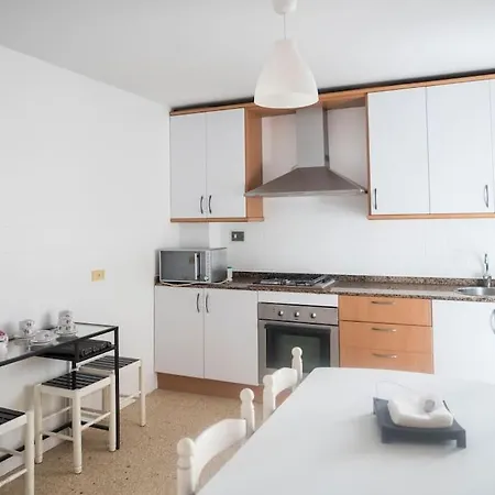 Apartman Piso Luminoso En El Centro De 8 Personas Vigo