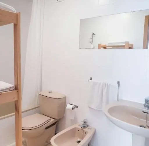 Piso Luminoso En El Centro De 8 Personas *